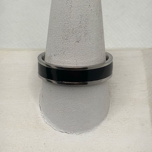 Brand New!! Size 6 Titanium steel couple ring with black inlay - Picture 1 of 4